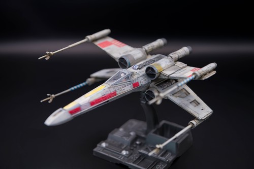 Built painted bandai - &, 1/72